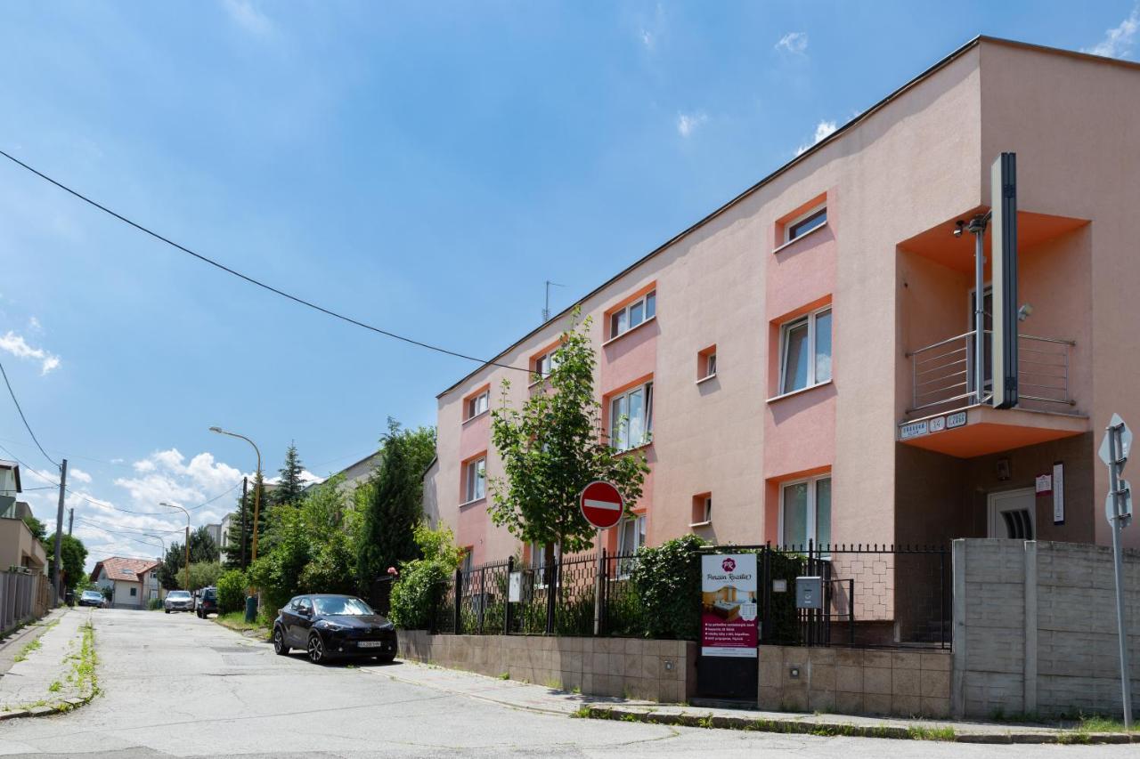 Penzion Rozalia Hotel Košice Buitenkant foto