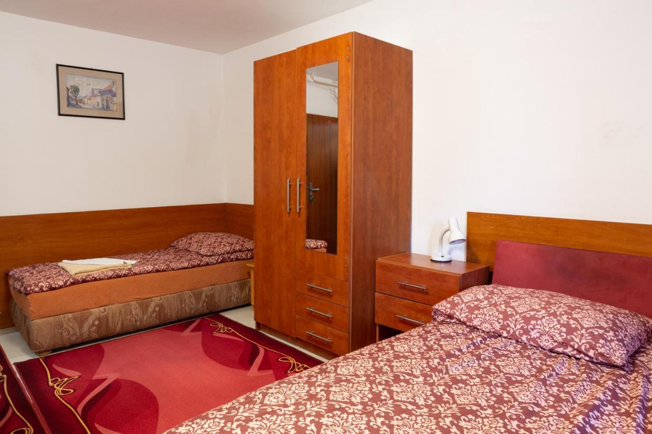 Penzion Rozalia Hotel Košice Buitenkant foto