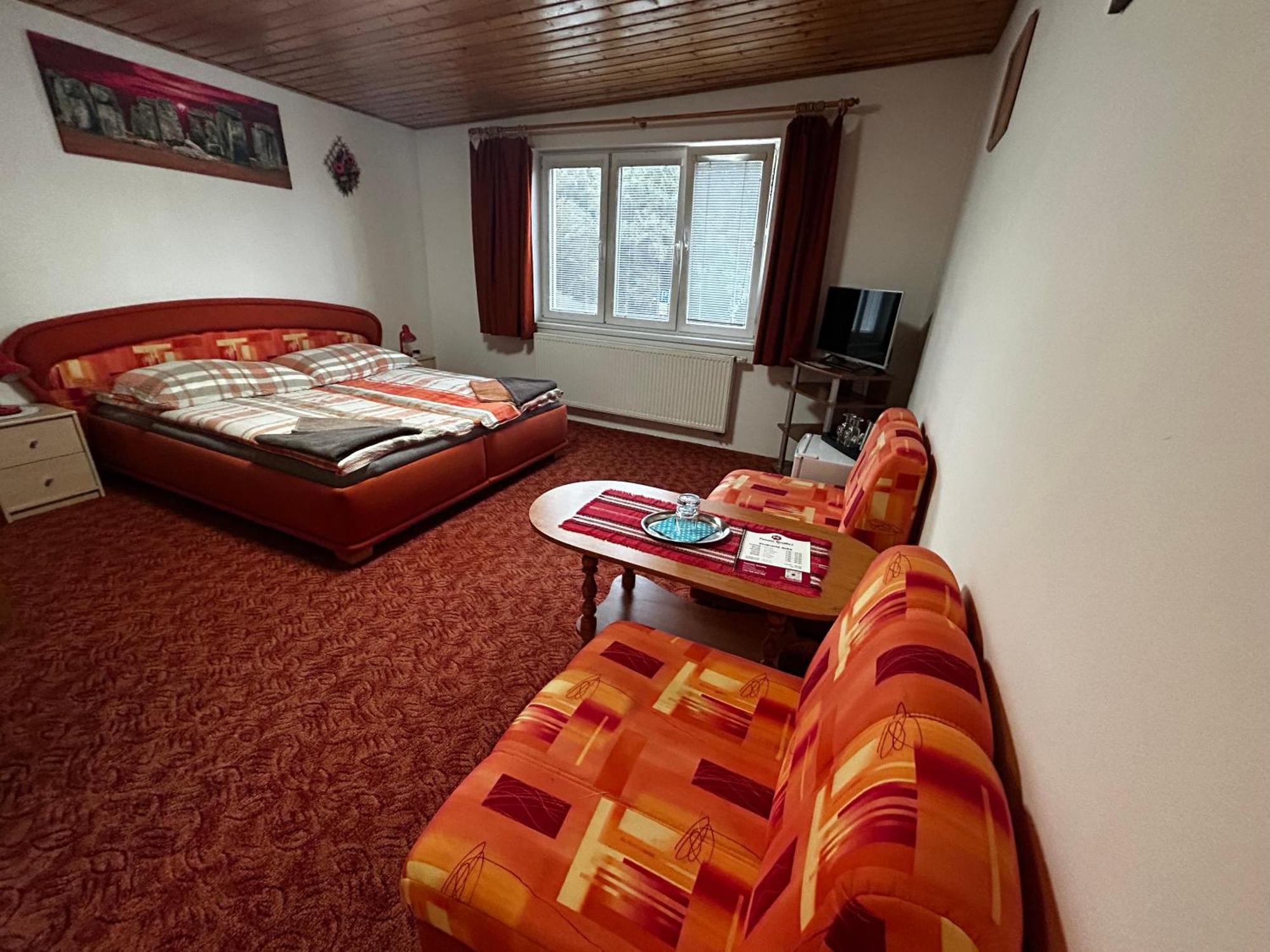 Penzion Rozalia Hotel Košice Buitenkant foto