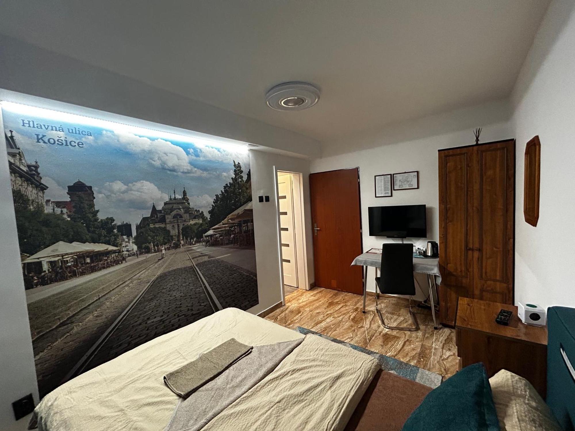 Penzion Rozalia Hotel Košice Buitenkant foto
